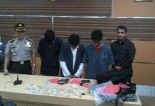 Pelaku Perampokan Toko Emas Pondok Aren Diringkus pelaku perampokan di tangkap